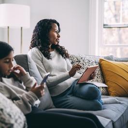 mom and daughter on phones