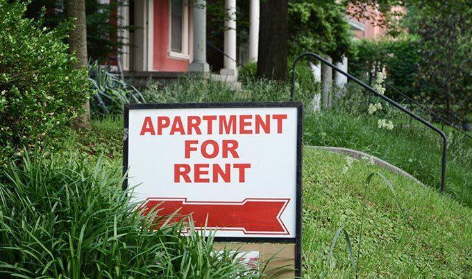 apartment with for rent sign